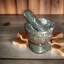 Mortaio in pietra fossile. 