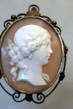 Antico CIONDOLO SPILLA CAMMEO