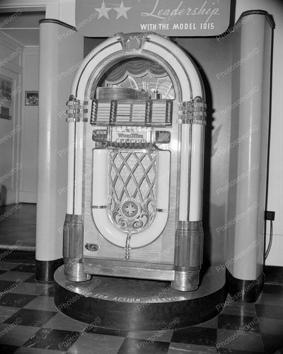 Wurlitzer jukebox 1015 1946 - wurlitzer,