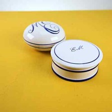 coppia di scatole in ceramica