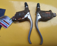 UNIVERSAL BRAKE LEVERS LIGHT