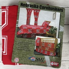 Set asilo Nebraska Cornhuskers