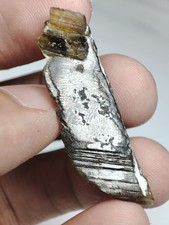  Epidoto Cristallo Con Bellissima Crescita-Agenzia Bajour,Pak.