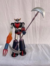 Grendizer Goldrake in metallo con ascia doppia e braccio fiamma