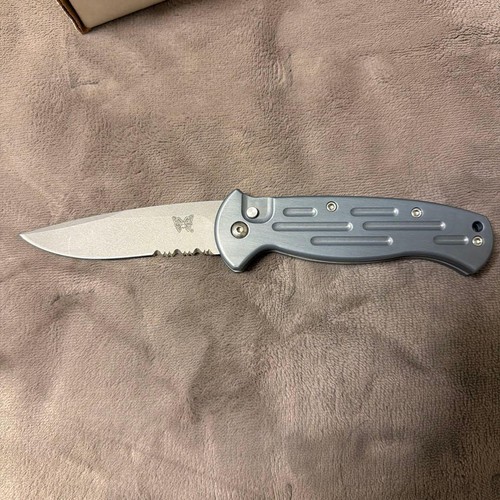 Coltello esterno seghettato - esterno,