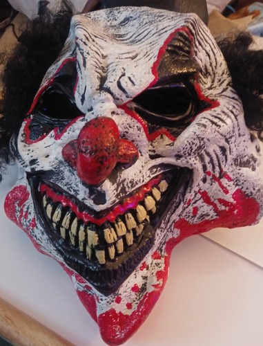 Maschera pagliaccio assassino