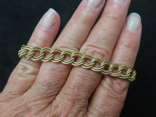 Bracciale catena con ciondolo
