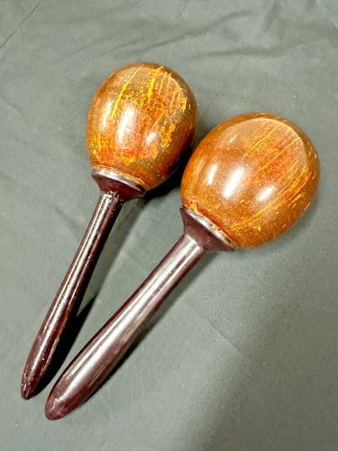 Maracas legno fatte mano - in, a