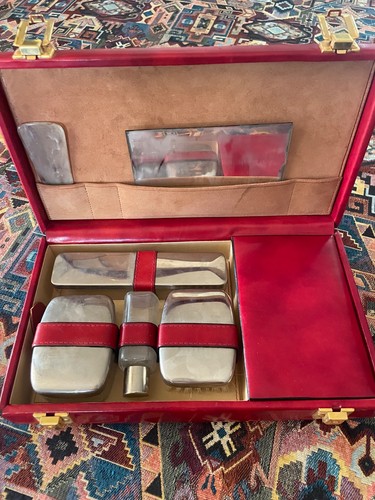 Vintage travel toilette set - travel,
