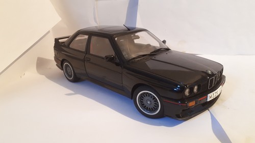 Autoart bmw e30 m3 sport - bmw,