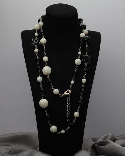 Collana vintage chanel bianco - collana,