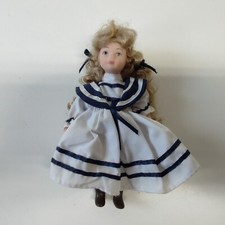 ANTICA BAMBOLA DI PORCELLANA