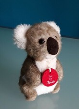 "TRUDI" peluche, Koala "Teo by TRUDI", colore marrone chiaro, altezza 15 cm.