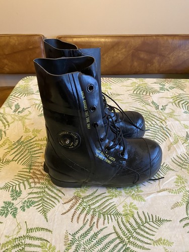 Bunny boots mickey mouse - mouse,