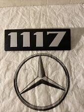 MERCEDES LKW 650/651/677 DISTINTIVO TARGHETTA DEL TIPO "1117" OEM A6738170614 .