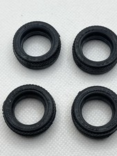Lotto di quattro pneumatici