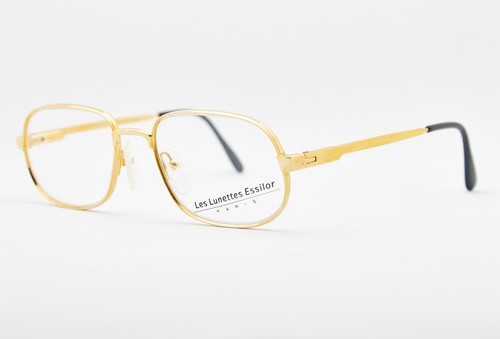 Les lunettes essilor 546 - les,