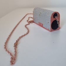 Porta Rossetto a Tracolla Face