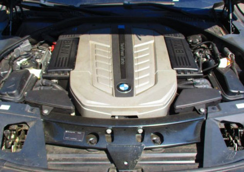 Bmw f01 f02 f03 - bmw, v12
