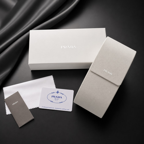 Nuova custodia prada occhiali - custodia,