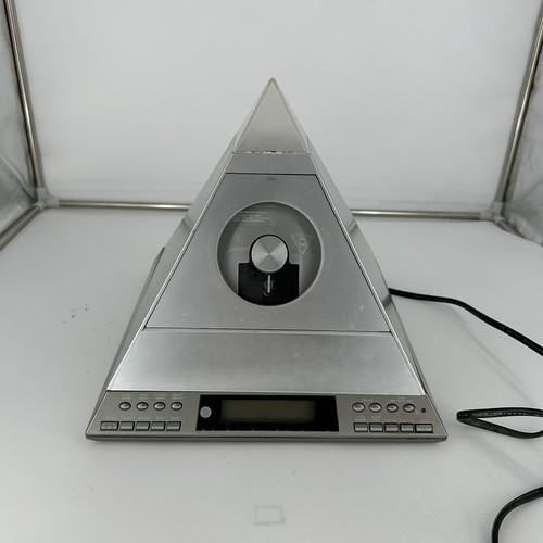 Radioshack nova pyramid - nova,