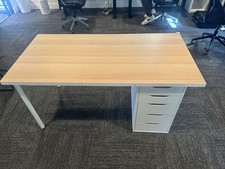 Scrivania ufficio moderna