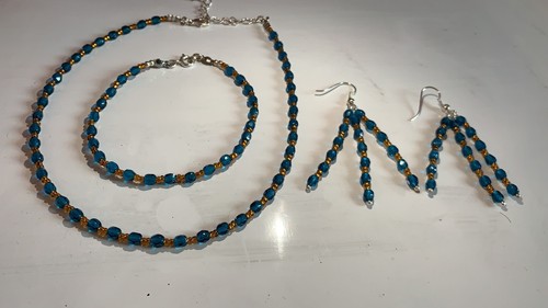 Collana piu orecchini - orecchini,