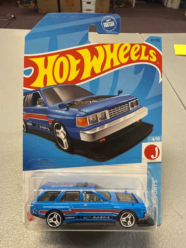 Hot wheels nissan maxima drift - hot,