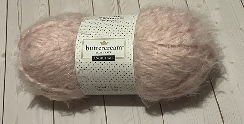 Una matassa intera crema - matassa,