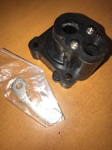 Kit alloggiamento pompa acqua