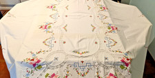 Tovaglia ricamata a mano