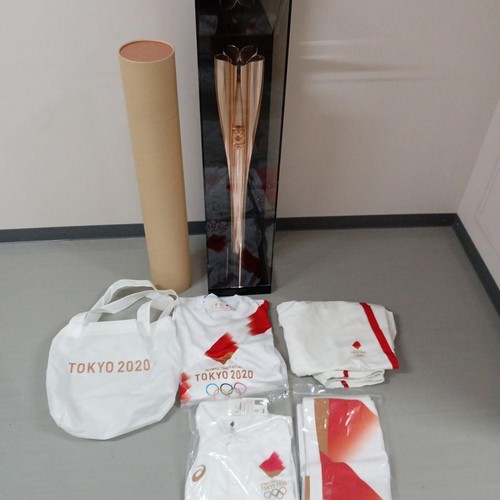 Torcia olimpiadi tokyo 2020 - torcia, di