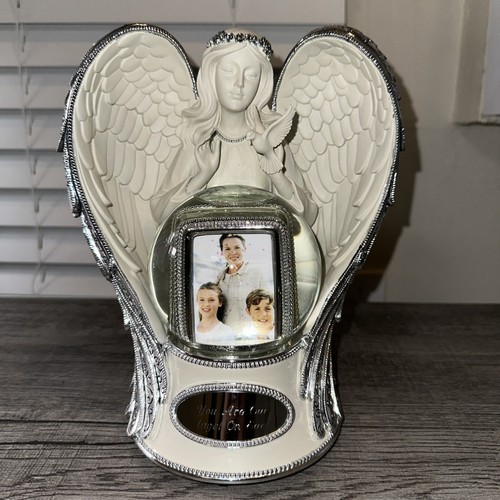 Things remembered angel - things, on