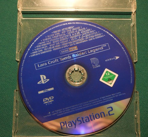 Jeu ps2 lara croft - jeu, nu