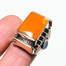 Anello con pietre preziose