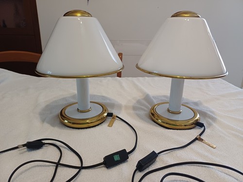 Coppia lampade un famoso - lampade, di