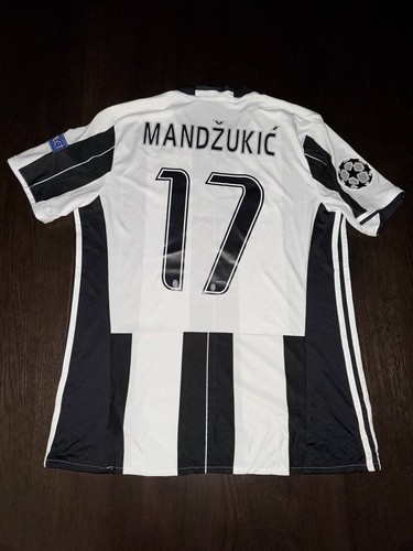 Juventus 2017 final kit - juventus,