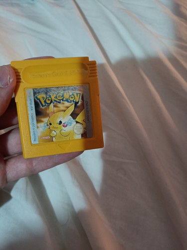Pokémon giallo nintendo - ,