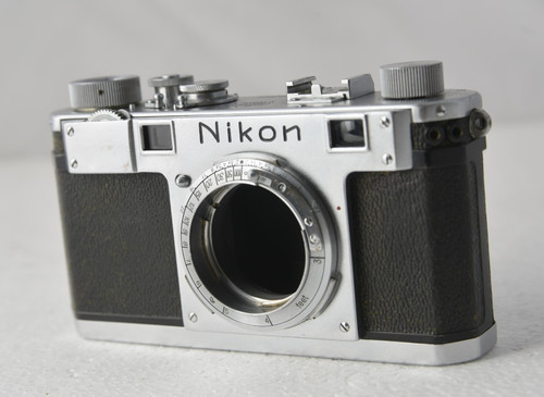 Nikon molto rara in - s,