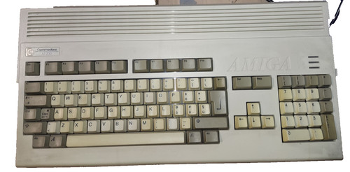 Commodore amiga 1200 - commodore,