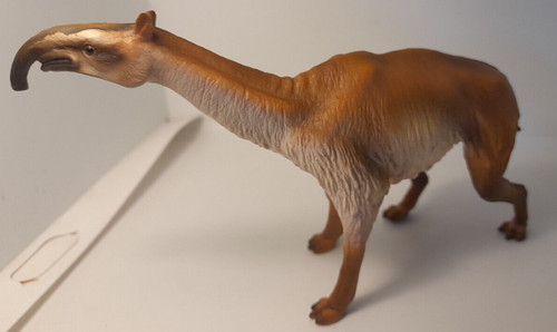 Schleich 16519 macrauchenia - schleich,