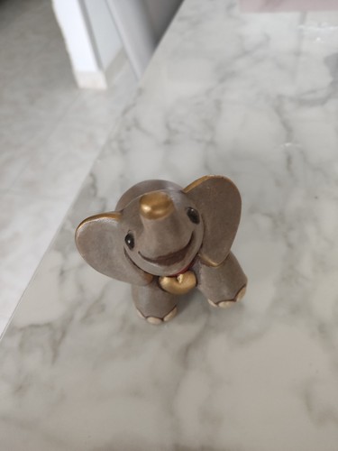 Elefante cuore dorato fuori - elefante,