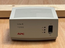APC LINE-R 1200, Regolatore e Stabilizzatore di Tensione Automatico