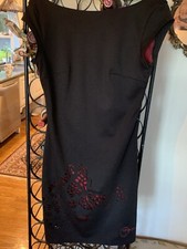 Abito smanicato nero Desegual con disegno rosso ritagliato taglia small