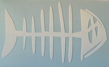 adesivo pesce scheletro auto