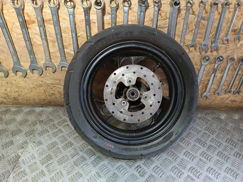 Cerchio anteriore r12 con - anteriore,
