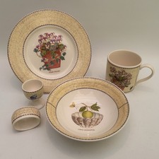 Wedgwood Sarah’s Garden Set