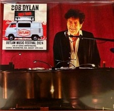 BOB DYLAN - GEORGE OUTLAW MUSIC FESTIVAL 2024 -  CRYSTAL CAT 