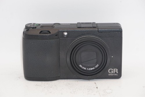 Fotocamera digitale compatta