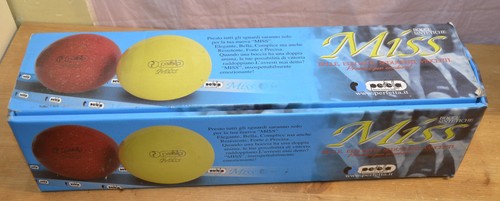 Scatola con bocce sintetiche - con,